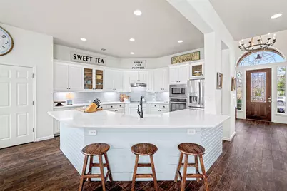 134 Fairwood Drive, Georgetown, TX 78628 - Photo 12