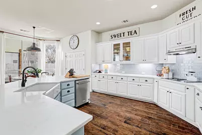 134 Fairwood Drive, Georgetown, TX 78628 - Photo 16