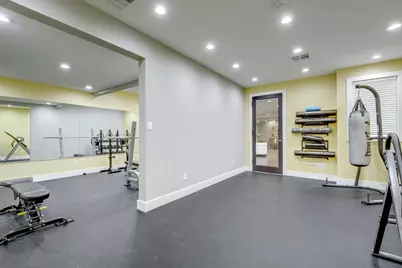 935 La Posada Drive #128, Austin, TX 78752 - Photo 34
