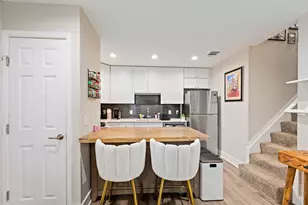 935 La Posada Dr, Austin, TX 78752 - Photo 4