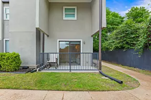 935 La Posada Dr, Austin, TX 78752 - Photo 28