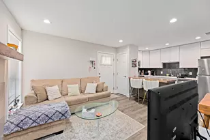 935 La Posada Dr, Austin, TX 78752 - Photo 10