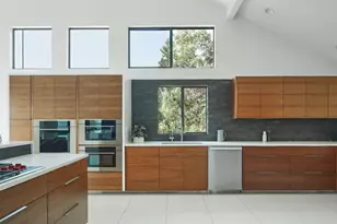 4713 Via Media, Austin, TX 78746 - Photo 10