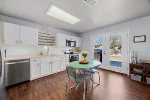 2902 Hill View Cove, Round Rock, TX 78664 - Photo 12