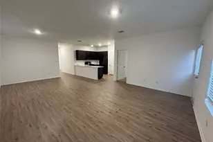 502 Thunderstorm Ave, Lockhart, TX 78644 - Photo 4