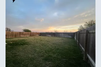 502 Thunderstorm Avenue, Lockhart, TX 78644 - Photo 32