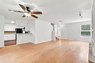 10010 Wildflower Ln, Austin, TX 78733 - Photo 6