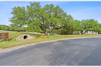 7201 Getaway Drive, Jonestown, TX 78645 - Photo 14