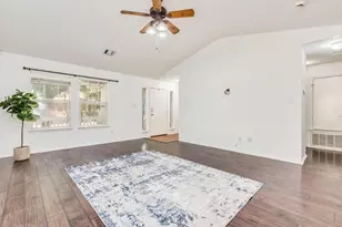 158 Hogan, Kyle, TX 78640 - Photo 4