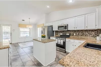 158 Hogan, Kyle, TX 78640 - Photo 6