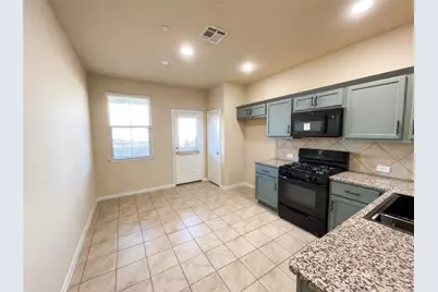2880 Donnell Drive #503, Round Rock, TX 78664 - Photo 2
