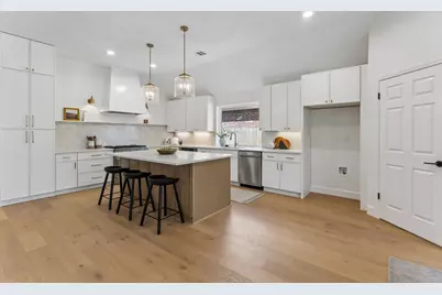 11205 Readvill Lane, Austin, TX 78739 - Photo 14