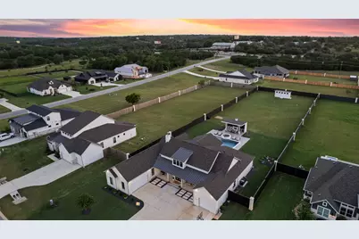 149 McNaughton Drive, Liberty Hill, TX 78642 - Photo 38