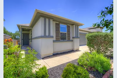 216 Mary Max Circle, San Marcos, TX 78666 - Photo 2