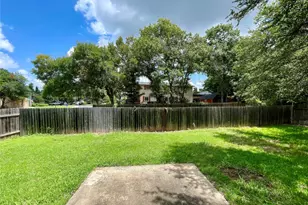 8116 Pilgrims Pl, Austin, TX 78759 - Photo 34