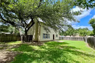 8116 Pilgrims Pl, Austin, TX 78759 - Photo 32