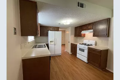 8116 Pilgrims Place, Austin, TX 78759 - Photo 10