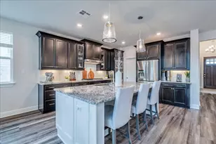 212 Sierra Blanca Rd, Dripping Springs, TX 78620 - Photo 2