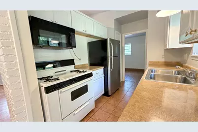 5213 Halmark Drive, Austin, TX 78723 - Photo 6