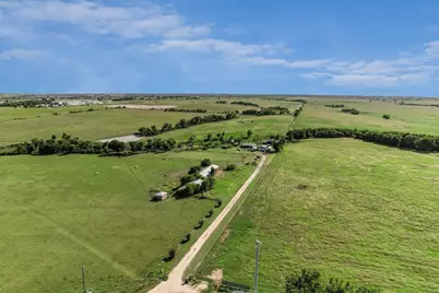 3007 County Road 303, Jarrell, TX 76537 - Photo 22