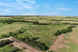 3007 County Rd 303, Jarrell, TX 76537 - Photo 28