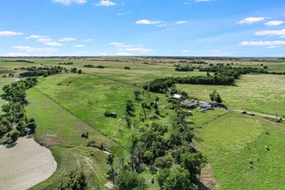 3007 County Road 303, Jarrell, TX 76537 - Photo 28