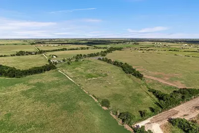 3007 County Road 303, Jarrell, TX 76537 - Photo 24