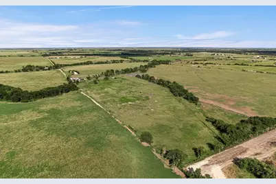 3007 County Road 303, Jarrell, TX 76537 - Photo 24