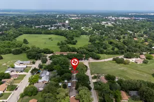 903 Mimosa Dr, Lockhart, TX 78644 - Photo 6