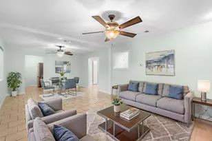903 Mimosa Dr, Lockhart, TX 78644 - Photo 2