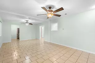 903 Mimosa Dr, Lockhart, TX 78644 - Photo 16