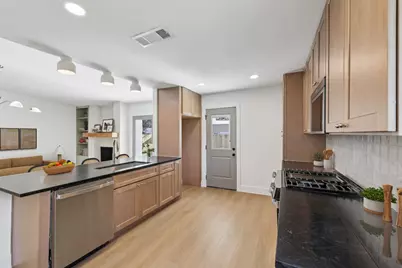 10424 Quail Ridge Drive, Austin, TX 78758 - Photo 4