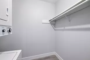 2401 Manor Rd, Austin, TX 78722 - Photo 14