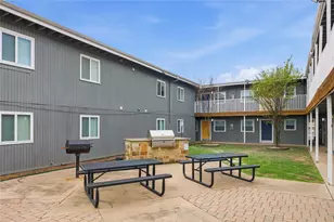 2401 Manor Rd, Austin, TX 78722 - Photo 18