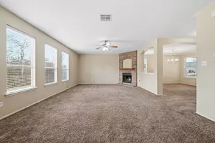 12621 Waynespur Ln, Elgin, TX 78621 - Photo 6