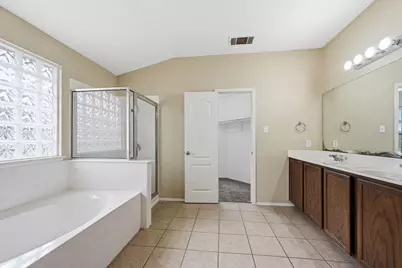 12621 Wayne Spur Lane, Elgin, TX 78621 - Photo 24