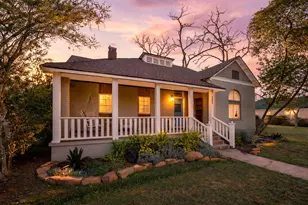 1202 Pecan St, Bastrop, TX 78602 - Photo 1