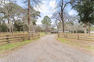 533 Pine Canyon Dr, Smithville, TX 78957 - Photo 1