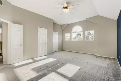 17204 Village Glen Road, Pflugerville, TX 78660 - Photo 12