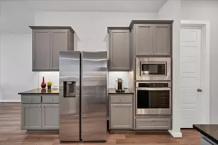 135 Independence Dr, Kyle, TX 78640 - Photo 10