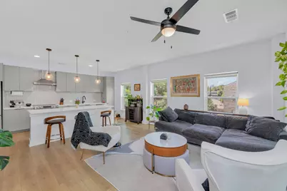 2500 Longview Street #323, Austin, TX 78705 - Photo 12