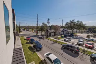 1800 E 4th St, Austin, TX 78702 - Photo 22