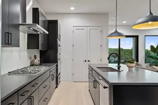 9803 Ribelin Ranch Ct, Austin, TX 78750 - Photo 6