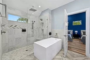 1310 Comal St, Austin, TX 78702 - Photo 36