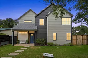 1310 Comal St, Austin, TX 78702 - Photo 2