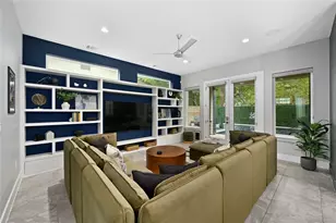 1310 Comal St, Austin, TX 78702 - Photo 4