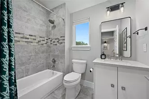 1310 Comal St, Austin, TX 78702 - Photo 38