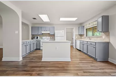 11312 Crest Meadow Lane, Austin, TX 78748 - Photo 12