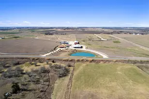 5300 Co Rd 424, Taylor, TX 76574 - Photo 2