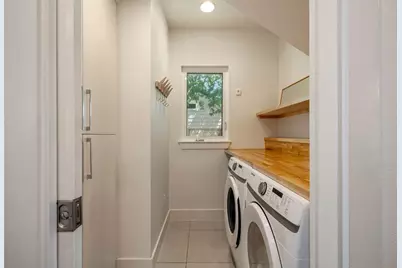 2812 Oak Springs Drive #1, Austin, TX 78702 - Photo 16